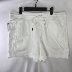Women's Orvis Off White Drawstring Chino Shorts Size Large NWT